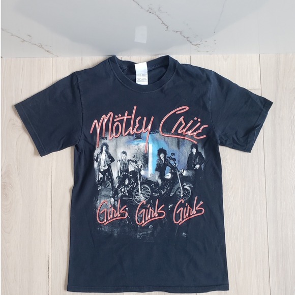 Fruit of the Loom Other - Motley Crue T Shirt Mens Small Black Girls Girls Girls Band Tee Graphic Rock